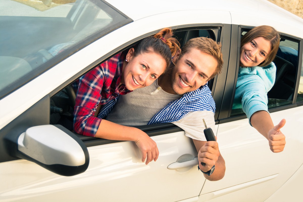 Carros usados en venta baratos cerca de mí Siempre Auto