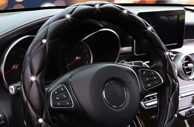 Yogurtck Diamond - Funda antideslizante de piel suave para volante.