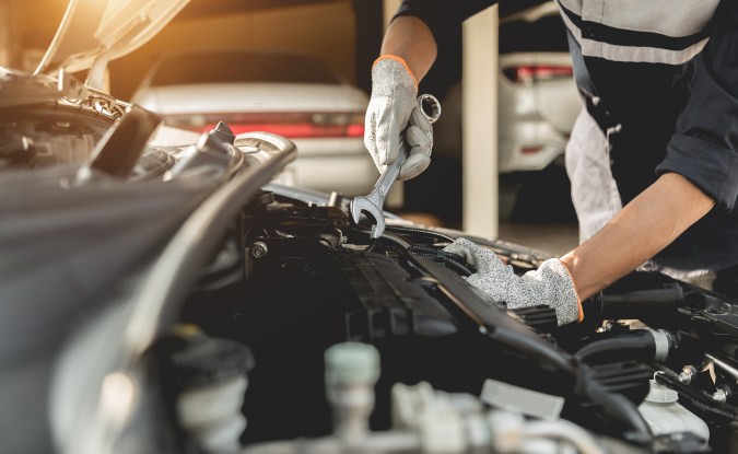 El mantenimiento del coche es esencial para que cada pieza del carro siga cumpliendo de la mejor manera posible con su función.