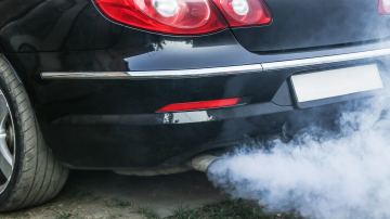 olor a aceite quemado en tu auto