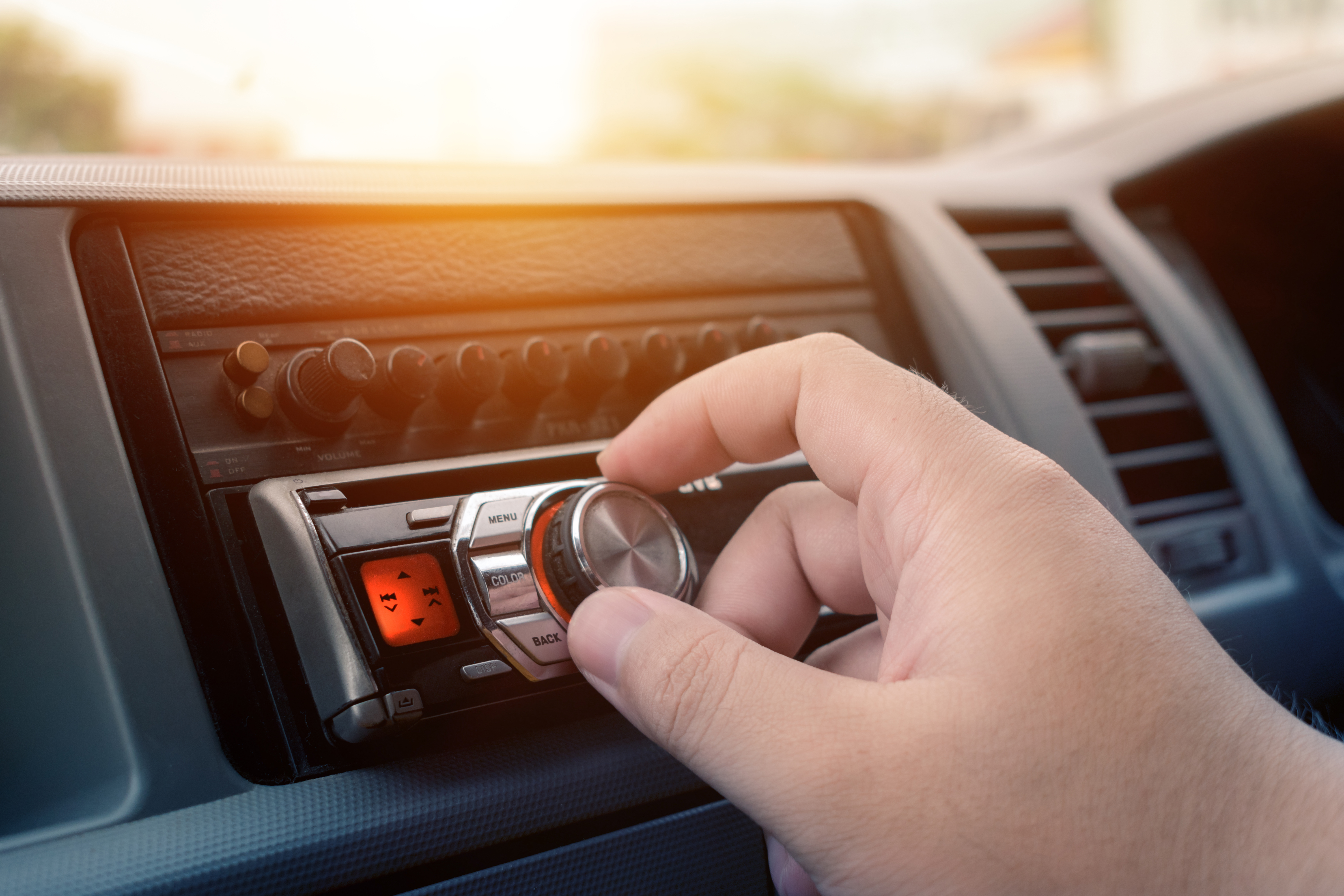 Instalación de sonido para carro cerca de mí