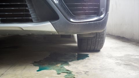 Fuga de agua en auto