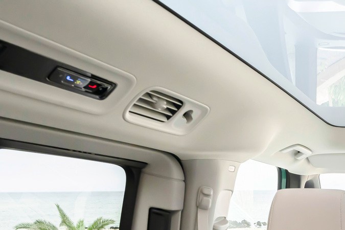 Volkswagen ID Buzz EV 2024.