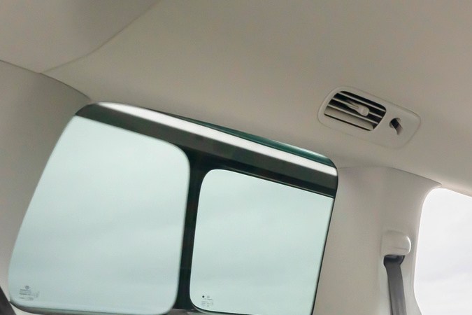 Volkswagen ID Buzz EV 2024.