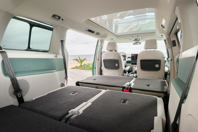 Volkswagen ID Buzz EV 2024.