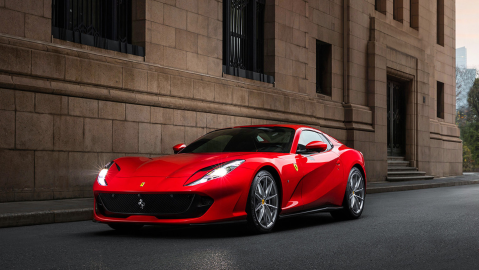 8 cosas que no sabías sobre comprar (y tener) un nuevo Ferrari