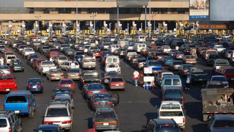 cruzar de san diego a tijuana en carro