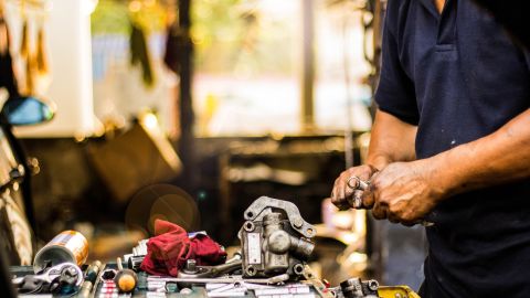 Comprar piezas de segunda mano en un yonke de carros