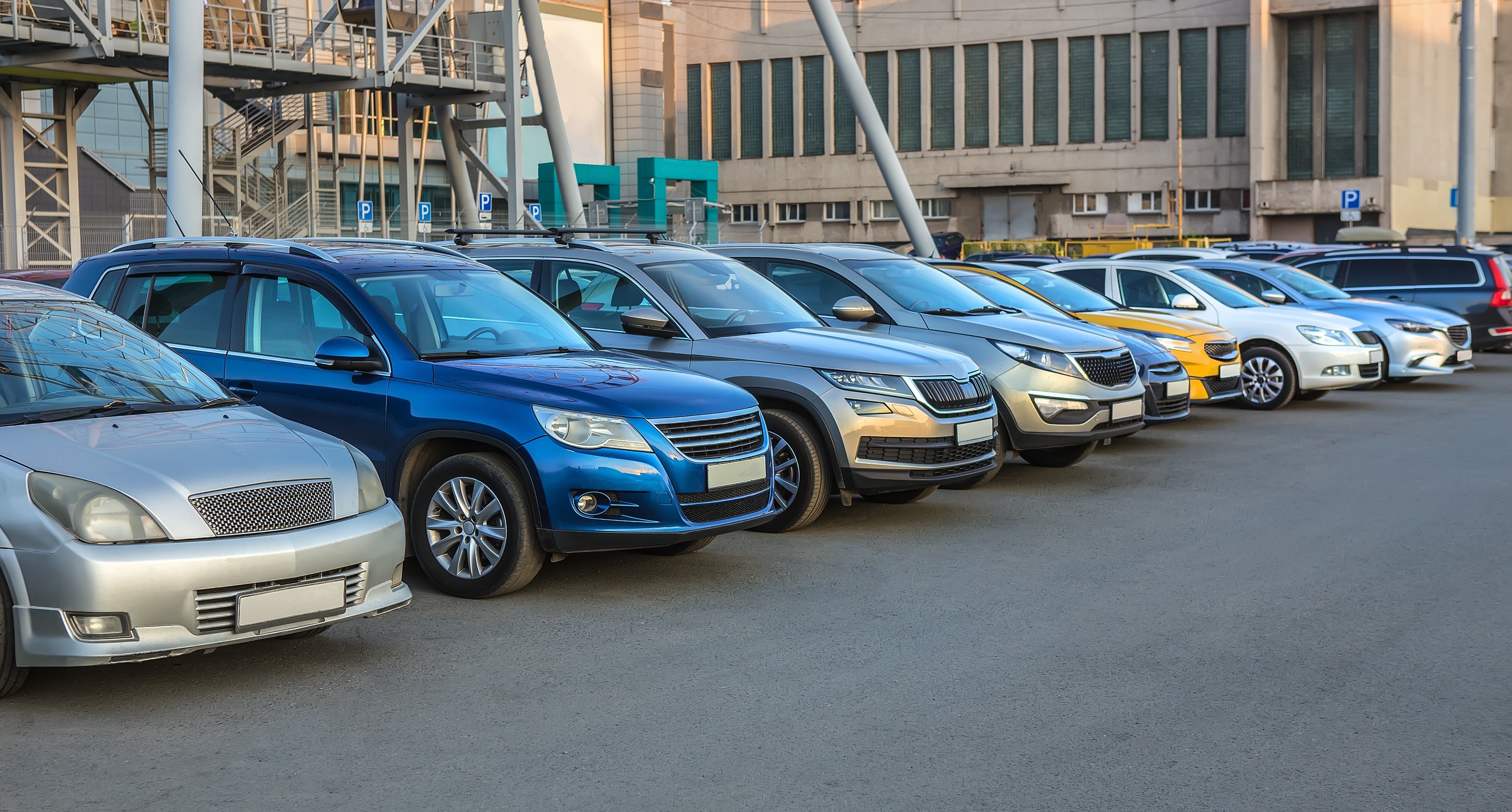 Cada día más baratos: el sitio de venta de autos que funciona al revés