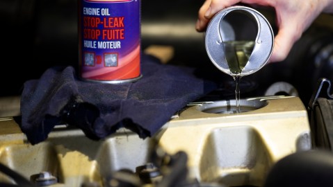 Líquidos tapa fuga de aceite de motor. ¿Funcionan?