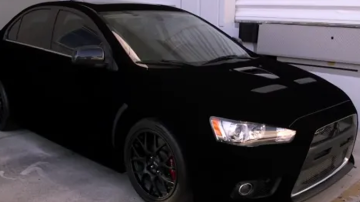 Cuál es la pintura negra más negra que puedes usar en tu auto