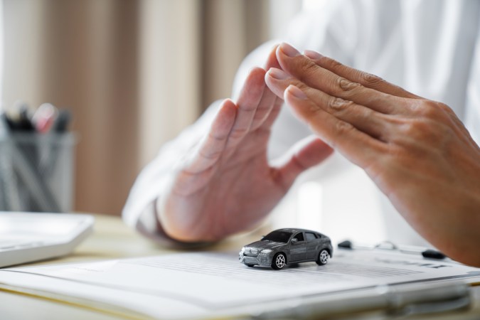 seguros de carros sin licencia
