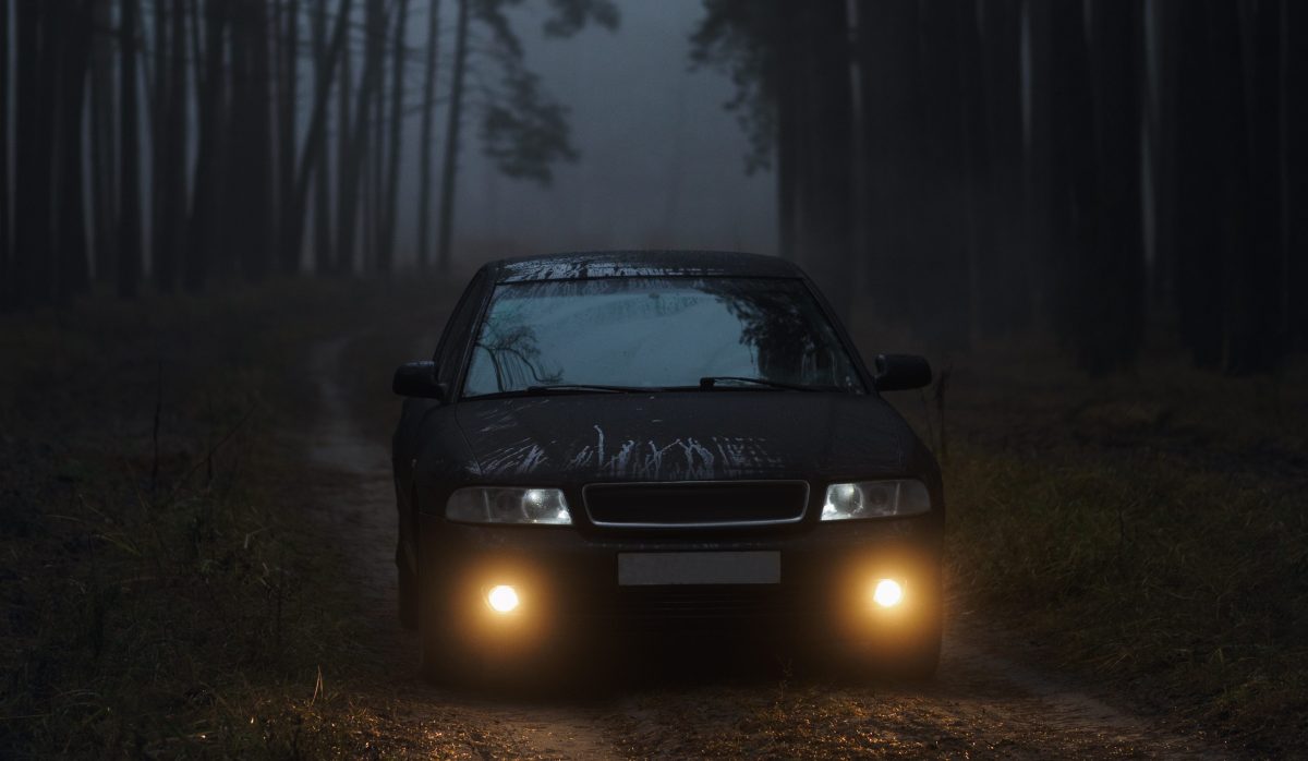 La mayoría de autos modernos cuentan con luces antiniebla.