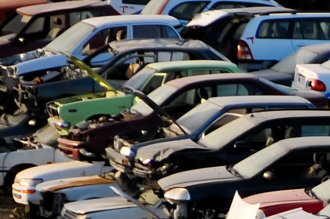 rastros de carros cerca de mi