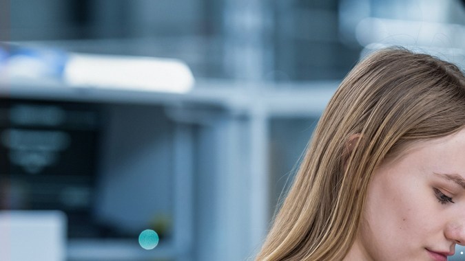 Mercedes Benz incorpora ChatGPT para que puedas conversar con tu auto