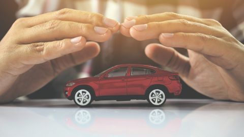 Como evitar pagar de más por el seguro del auto