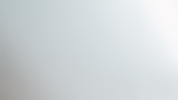 Pintar un auto es bastante costoso pero con paciencia y herramientas básicas puedes pintarlo tú mismo.