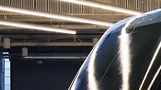 Rivian comienza a ofrecer su furgoneta eléctrica para servicios móviles