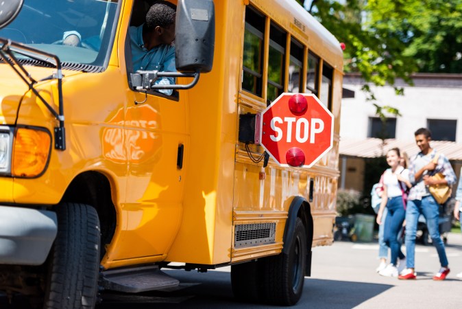 escuelas de manejo cdl, escuelas de cdl cerca de mi