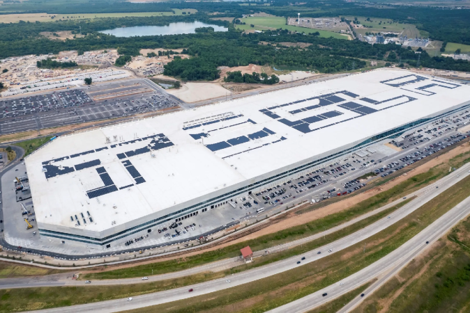Tesla muestra imágenes de nueva planta de producción para crear el Cybertruck