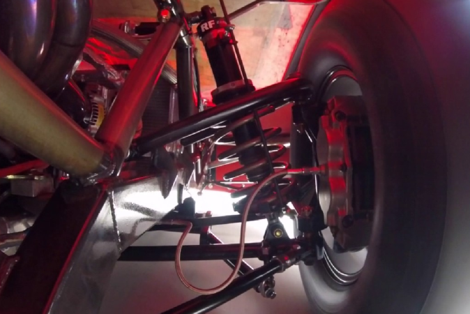 Qué es el anti-dive: cómo beneficia a tu carro