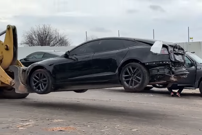 Cyber Kart: un frankenstein del Model S para un cuarto de milla