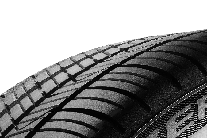 Pirelli lanzó al mercado sus nuevos neumáticos P Zero AS Plus 3