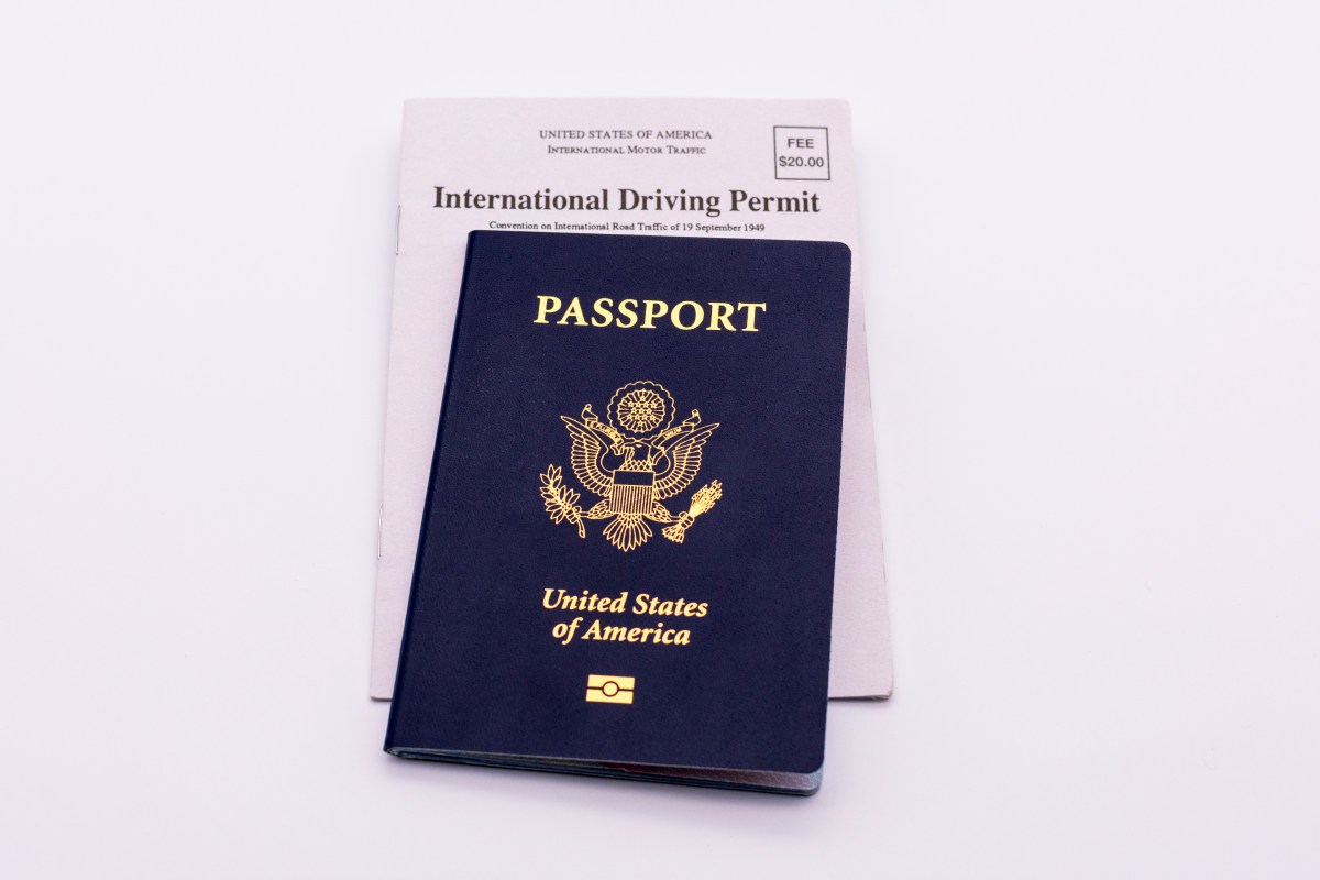 ¿Puedo manejar en EEUU con la licencia de mi país?