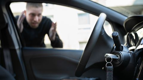 ¿Qué debo hacer si pierdo la llave de mi carro?