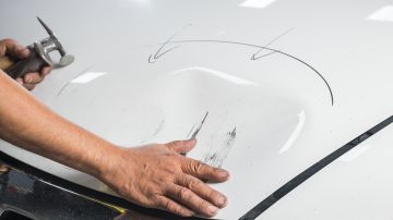 Cómo eliminar los arañazos y abolladuras del auto sin llevarlo al taller