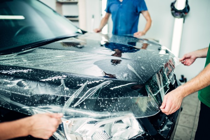 Cuánto cuesta colocar el recubrimiento wrap en un automóvil