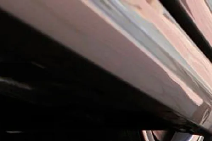 Este es el único motivo por el cuál debes aparcar el carro con las ruedas giradas