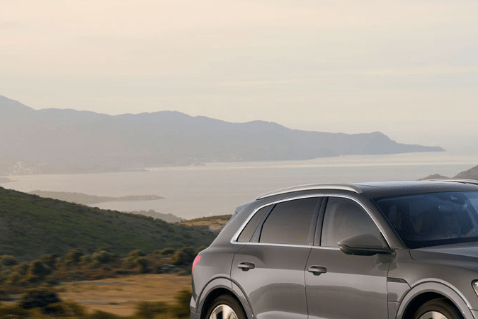 Audi Q8 e-tron: con estilo renovado y mayor autonomía