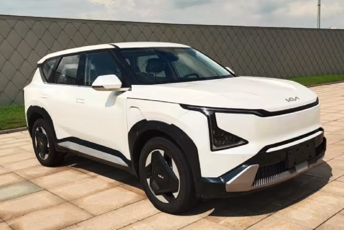 Son reveladas las primeras imágenes del KIA EV5 2025