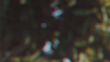 Aston Martin DB12 Volante.