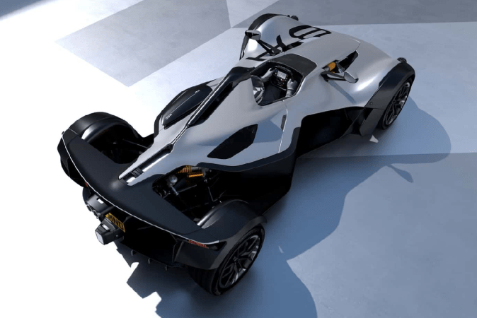 BAC estrenó el Mono 2024 con 311 caballos de fuerza