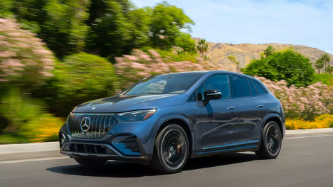 Mercedes-AMG-EQE-SUV-2024