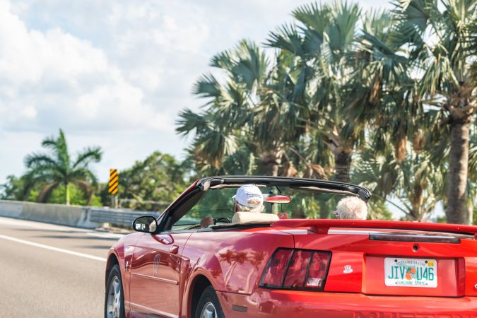 ¿Cuánto cuesta una placa de carro en la Florida en 2023?
