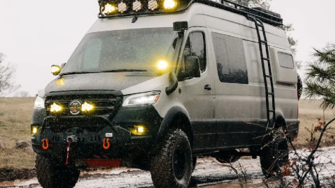 Awol: la overlander que se eleva más de 11 pulgadas con un costo de $500.000