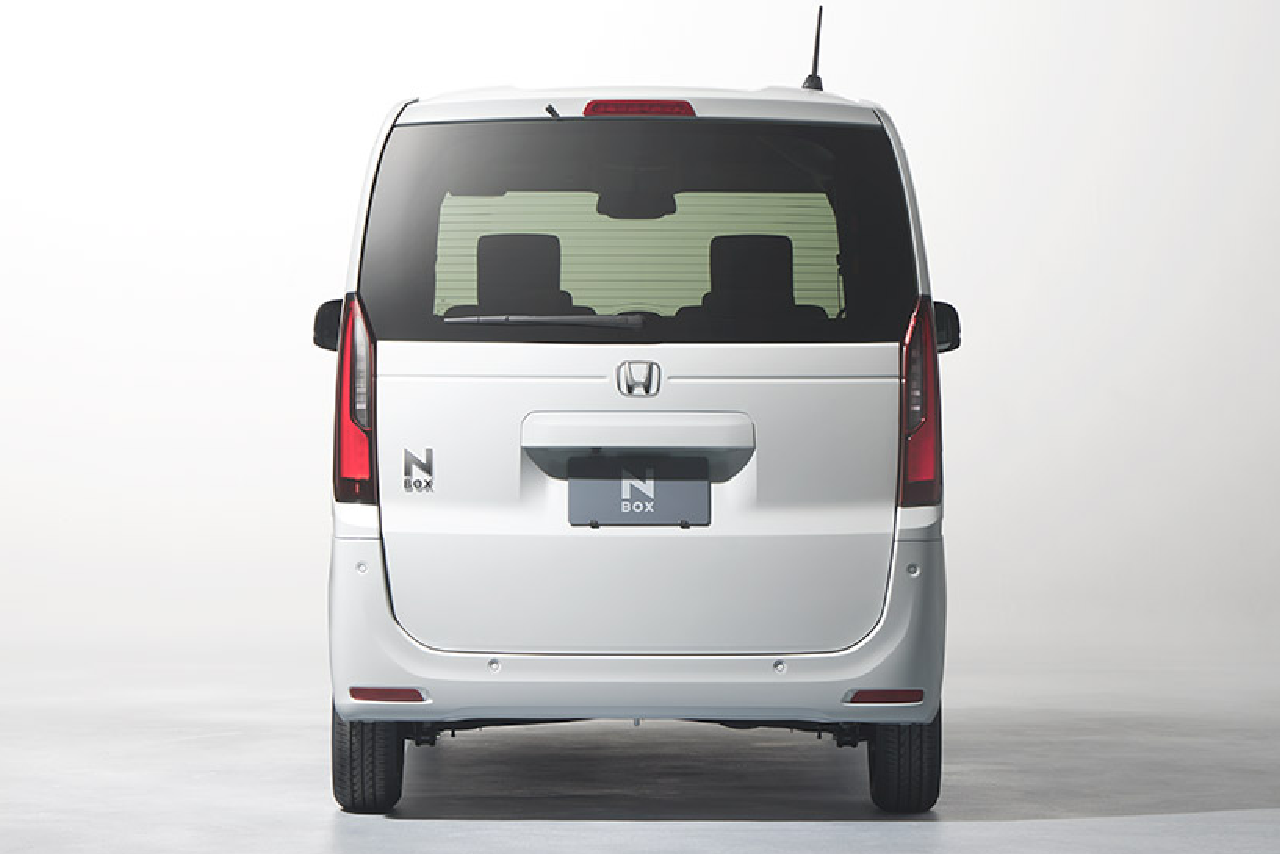 Honda refresca la imagen de la mini van N-Box