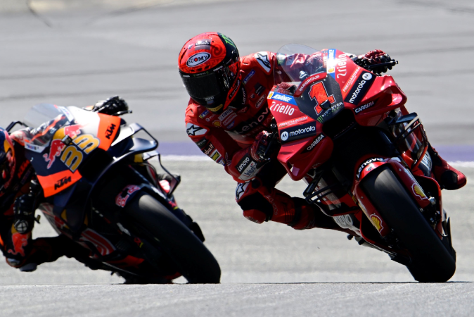 Cuáles son las velocidades máximas entre un F1, IndyCar, MotoGP, Nascar y WEC