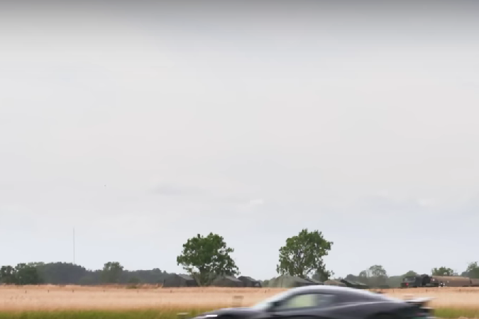 Rimac Nevera le gana en un 1/4 de milla a un Fórmula 1 y al McMurtry Speirling