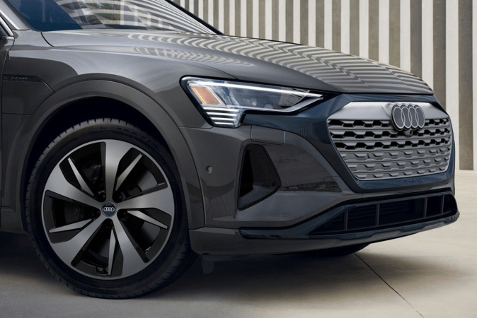 Audi Q8 e-tron: con estilo renovado y mayor autonomía