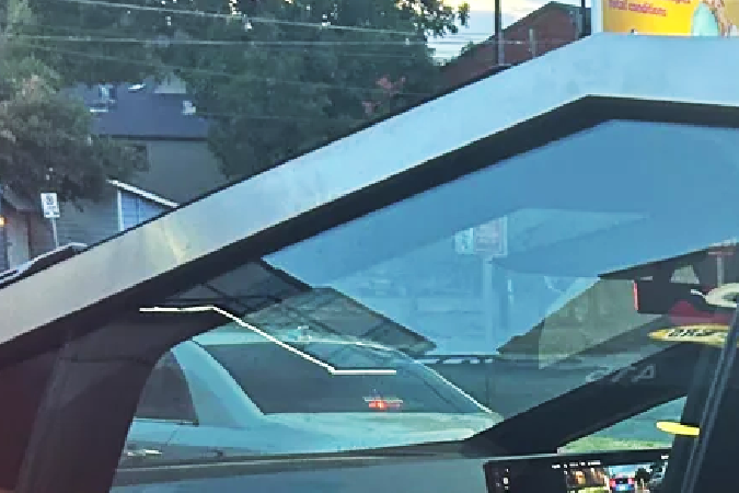 Revelan nuevas fotos del interior del Cybertruck