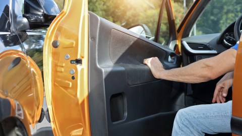 que es el dooring y por qué es riesgoso