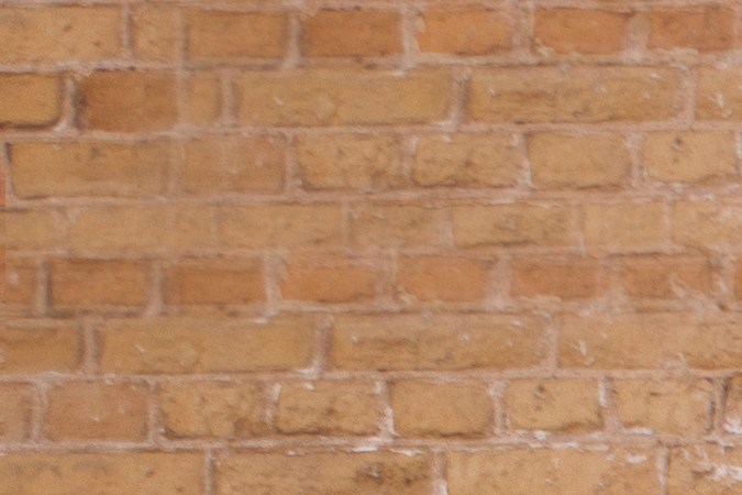 Auto con puertas suicidas.