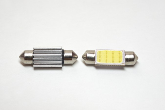 Bombillas de luces de cortesía para auto.