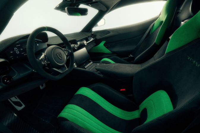 Rimac Nevera impuso nuevo récord de vuelta en Nürburgring para un auto eléctrico