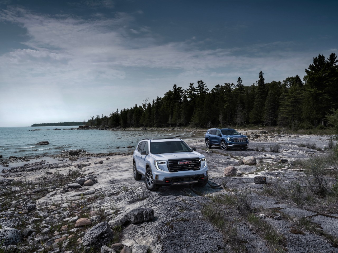 La GMC Acadia 2024 se vuelve turbo