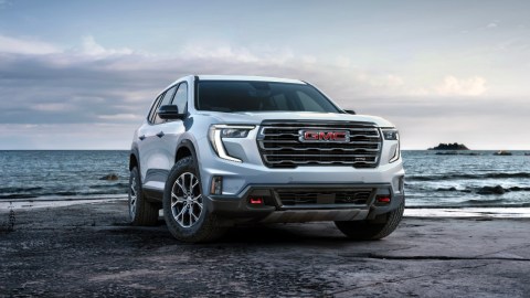 La GMC Acadia 2024 se vuelve turbo